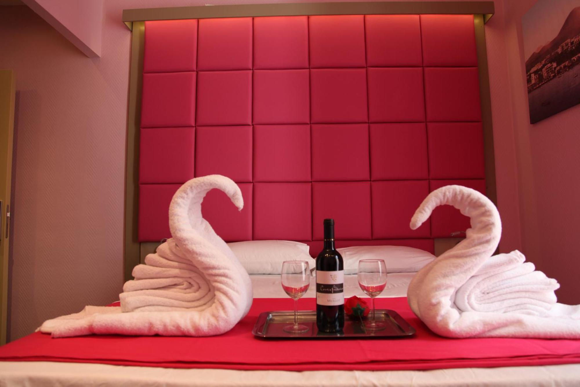 נאפולי Dolce Vita Rooms מראה חיצוני תמונה