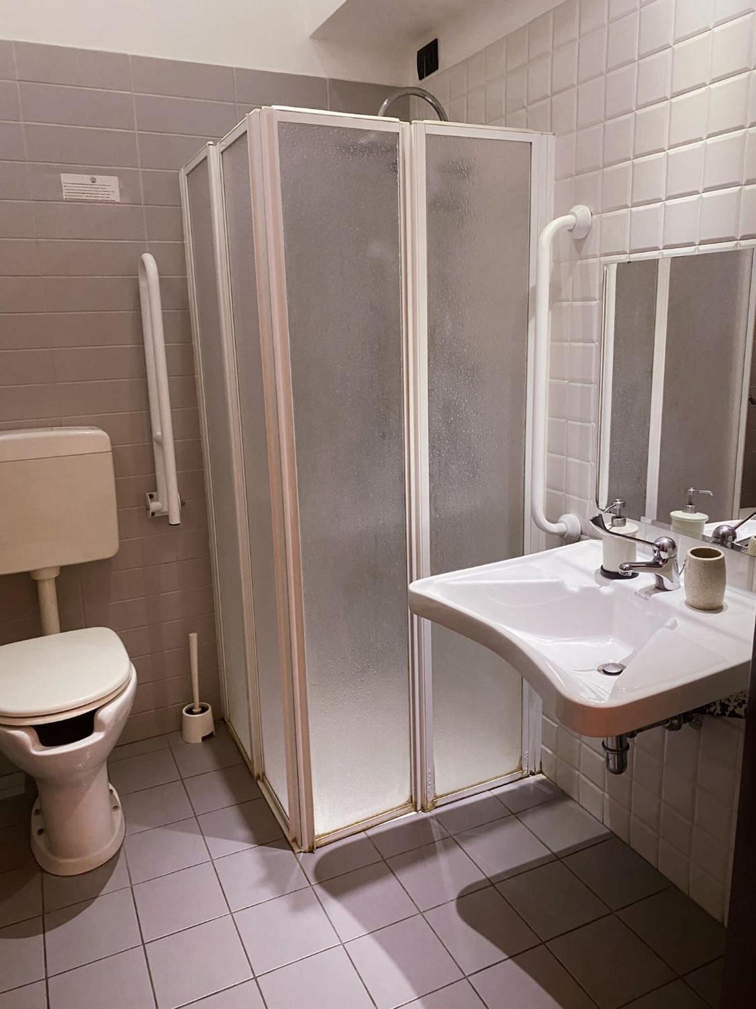 נאפולי Dolce Vita Rooms מראה חיצוני תמונה