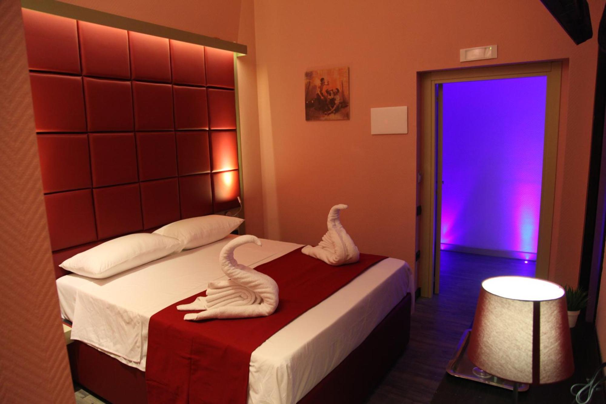 נאפולי Dolce Vita Rooms מראה חיצוני תמונה