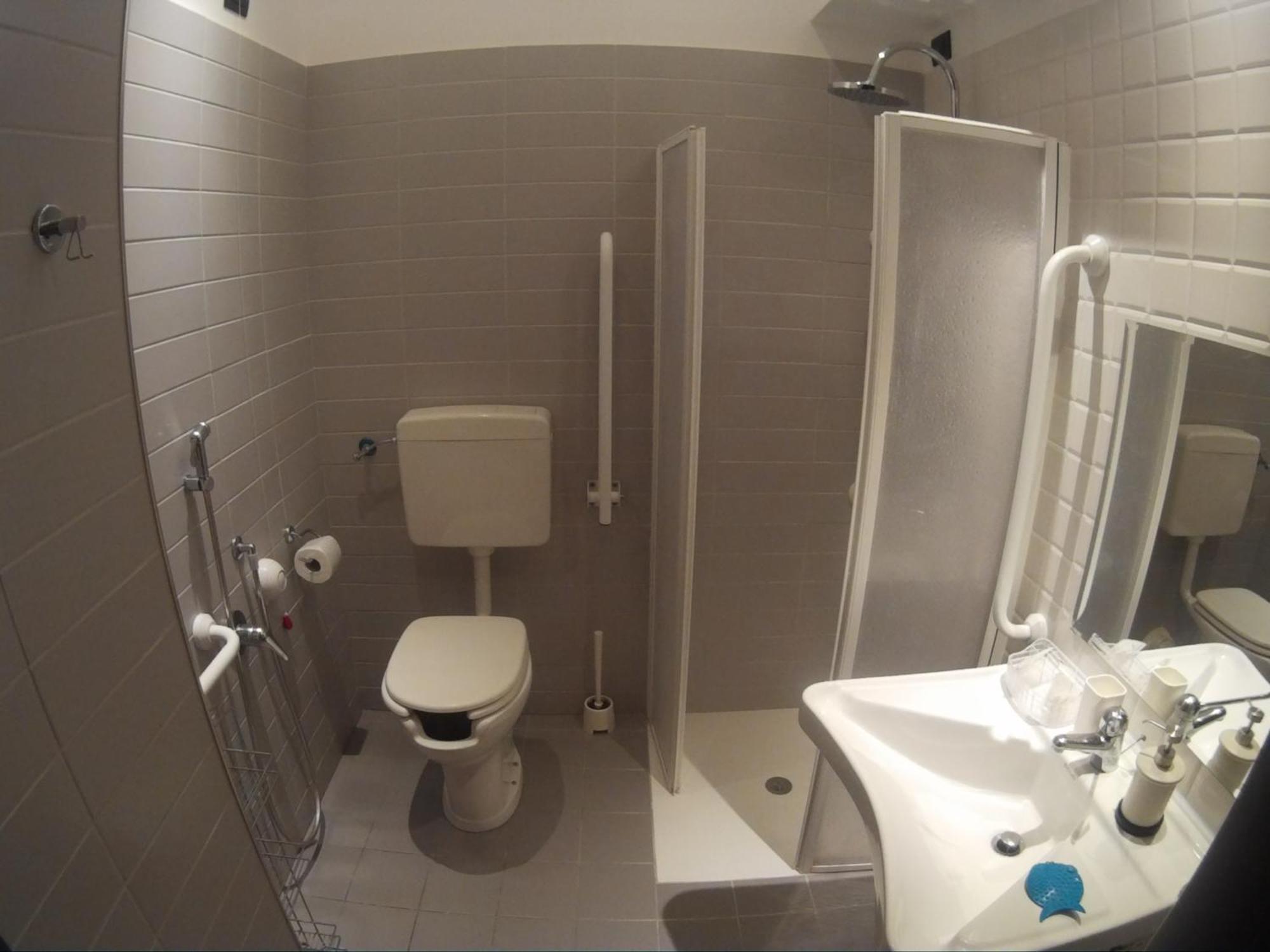 נאפולי Dolce Vita Rooms מראה חיצוני תמונה