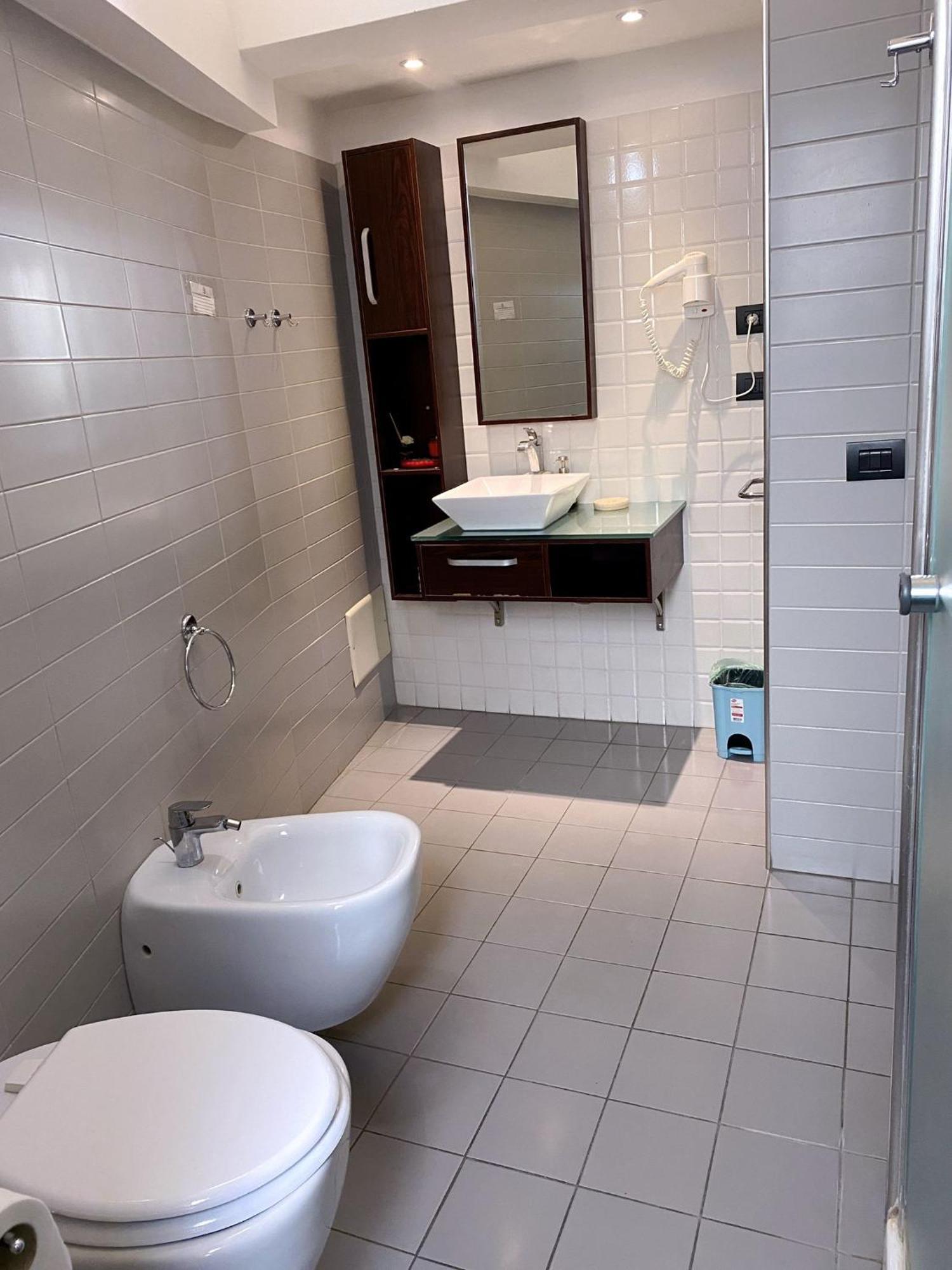 נאפולי Dolce Vita Rooms מראה חיצוני תמונה